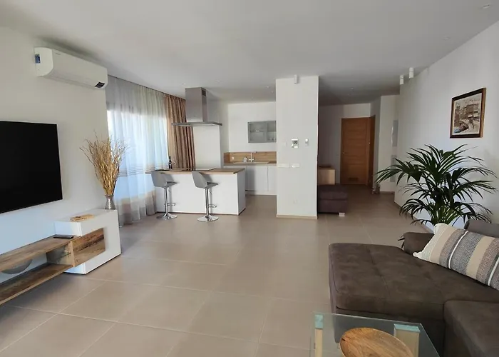 Daire Garden Luxury *